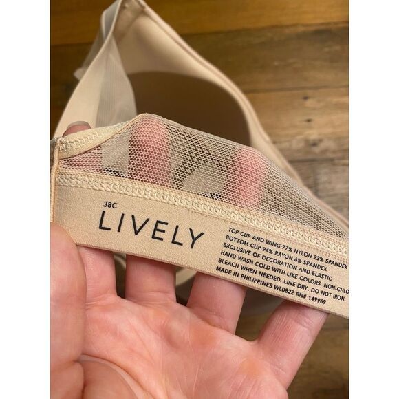 Lively 38C Bra Beige Underwire Padded Adjustable Straps Minimalist Modern Chic - Picture 5 of 5